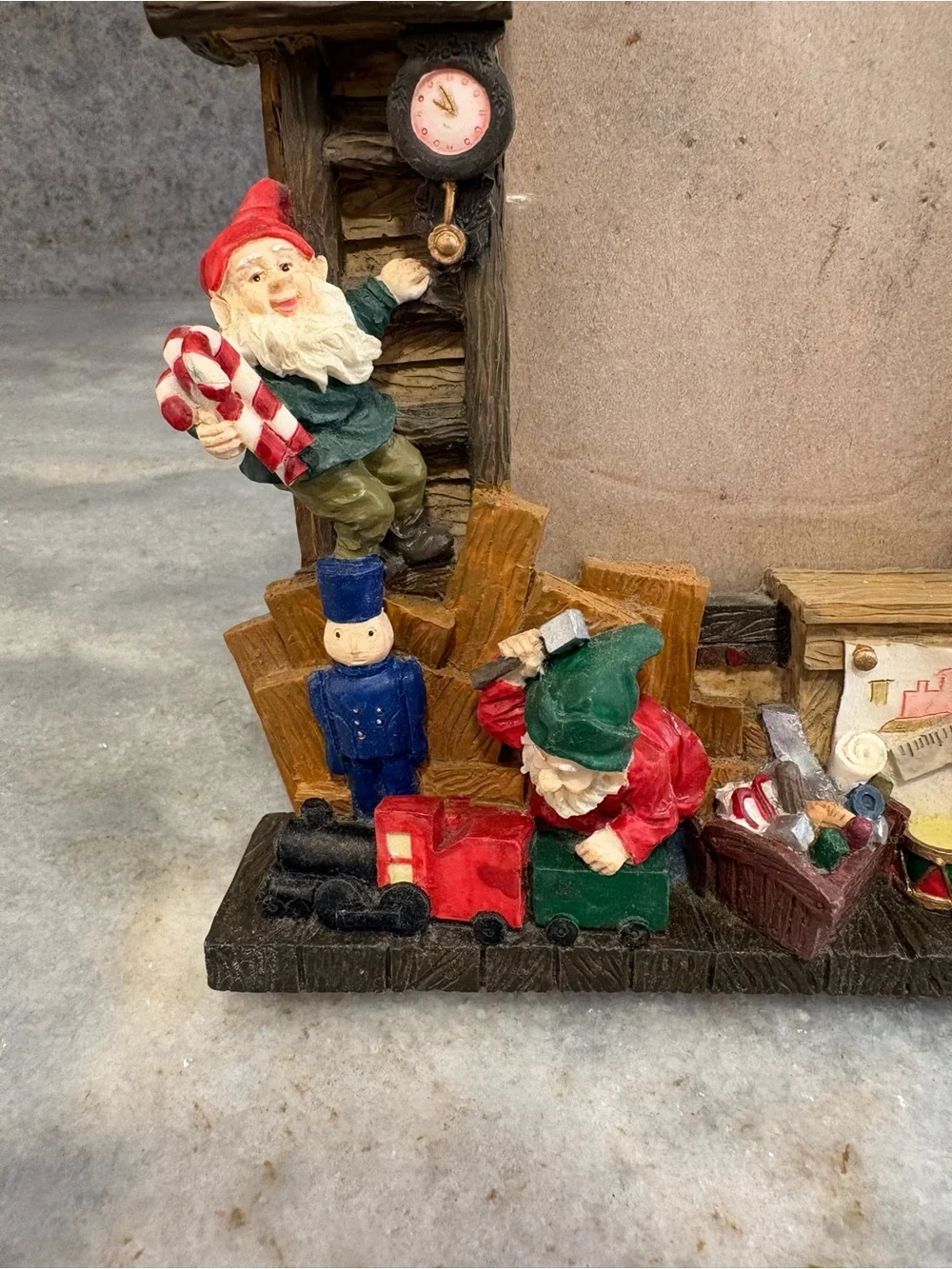 N/A santa workshop